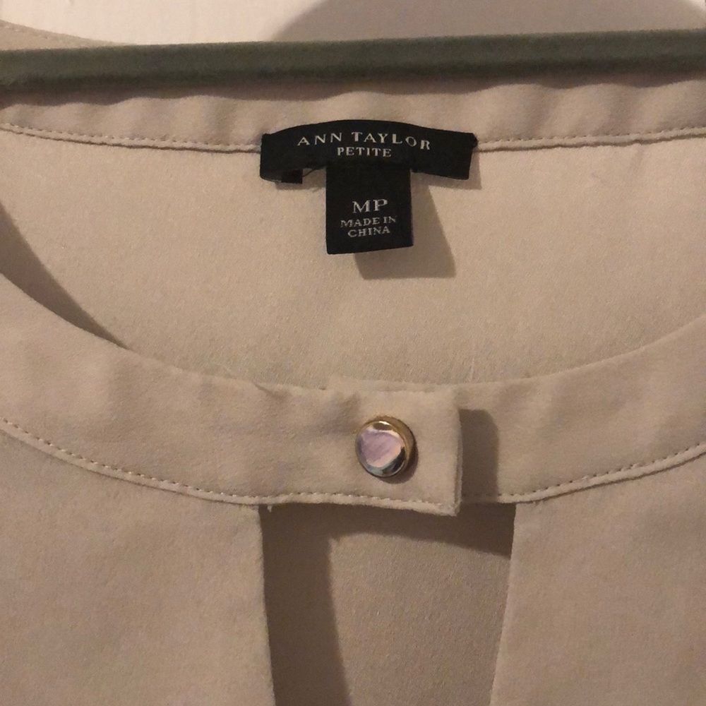 Top - Picture 2 of 2